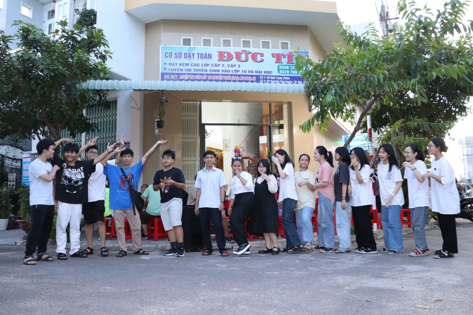 Một buổi liên hoan cuối khóa tại CLB